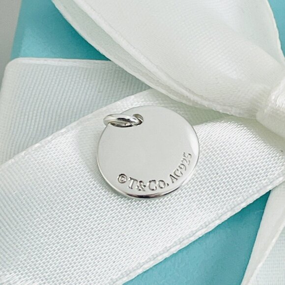 Tiffany Silver Letter P Alphabet Initial Round Circle Notes Charm Pendant - Picture 5 of 7